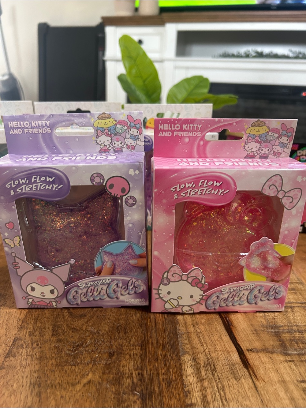 Hello Kitty & Friends Pink Glitter Gel Gels - Slow, Flow & Stretchy